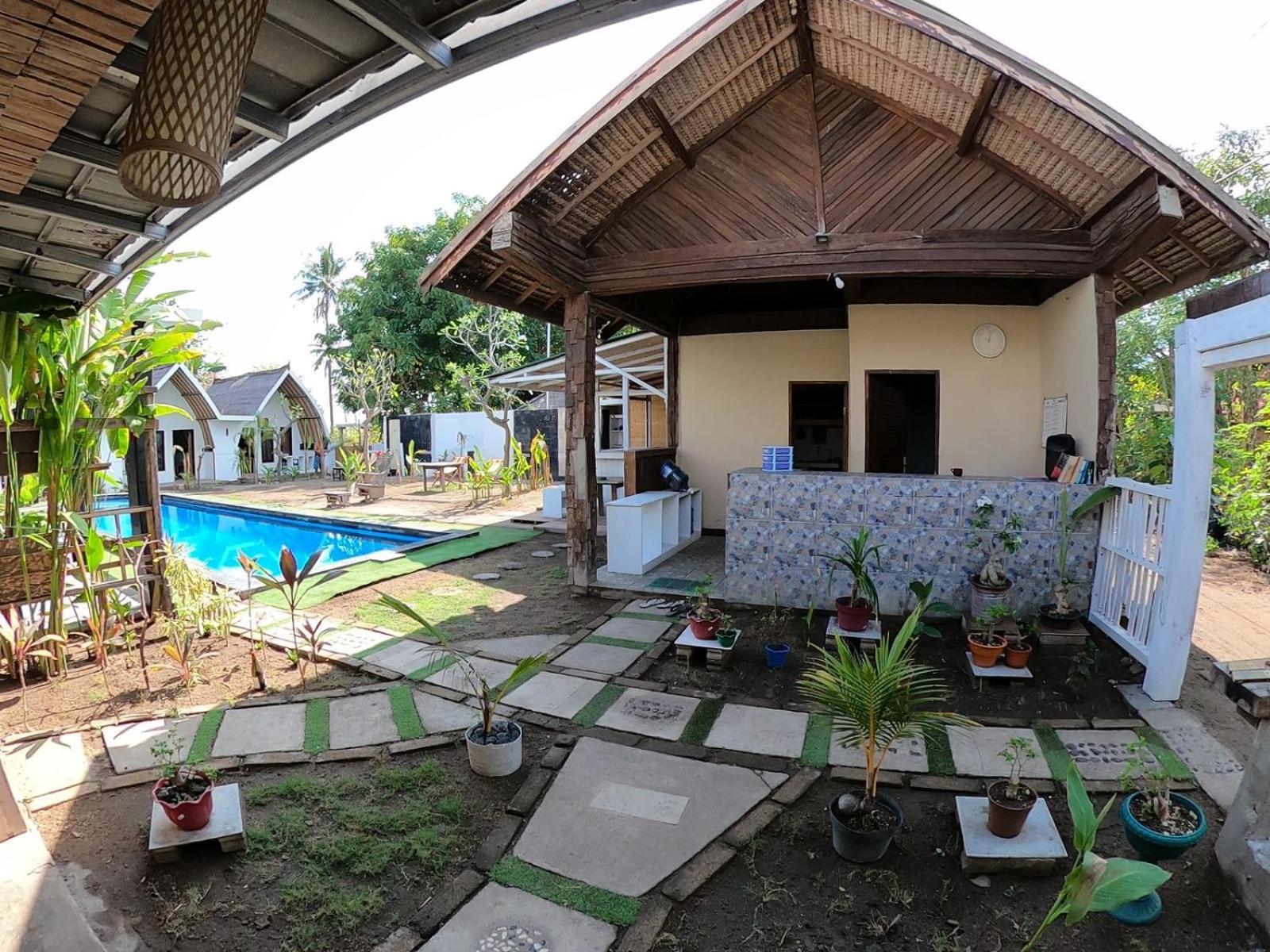 Hotel Mahapuri Gili Air Exterior foto