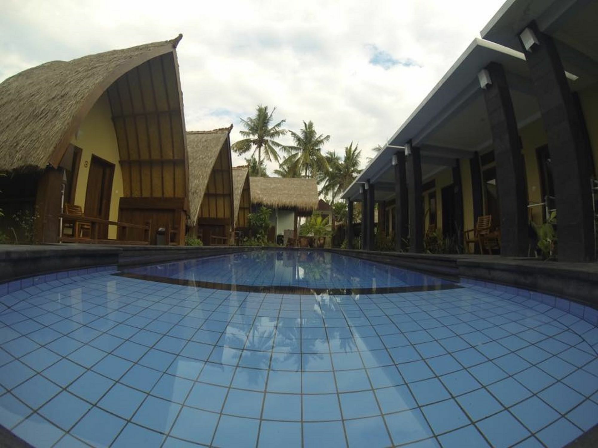 Hotel Mahapuri Gili Air Exterior foto