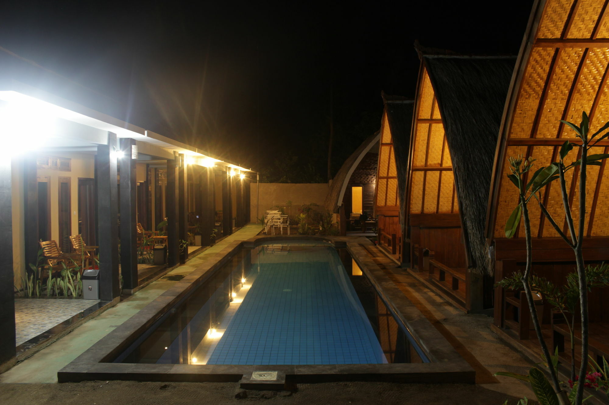 Hotel Mahapuri Gili Air Exterior foto
