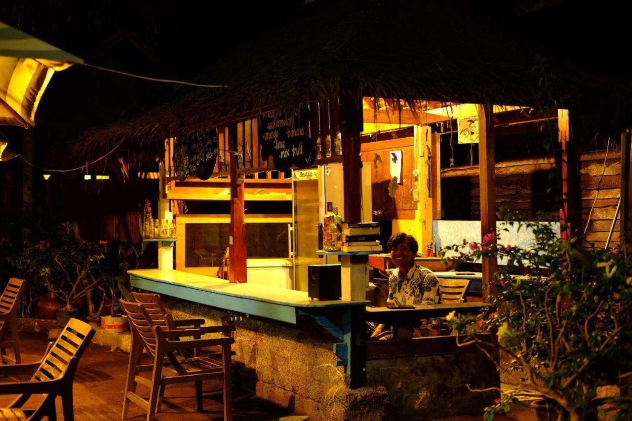 Hotel Mahapuri Gili Air Exterior foto