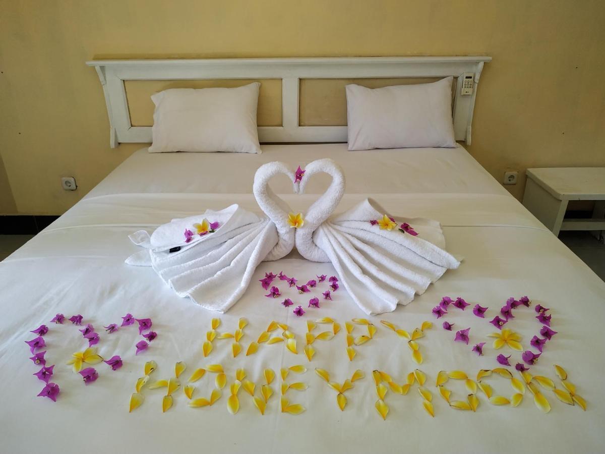 Hotel Mahapuri Gili Air Exterior foto